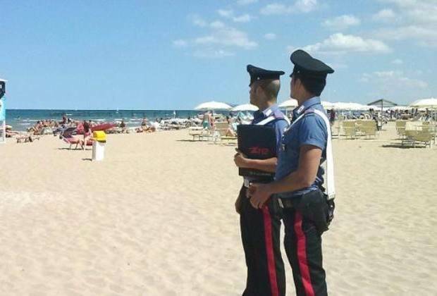 spiaggia carabinieri