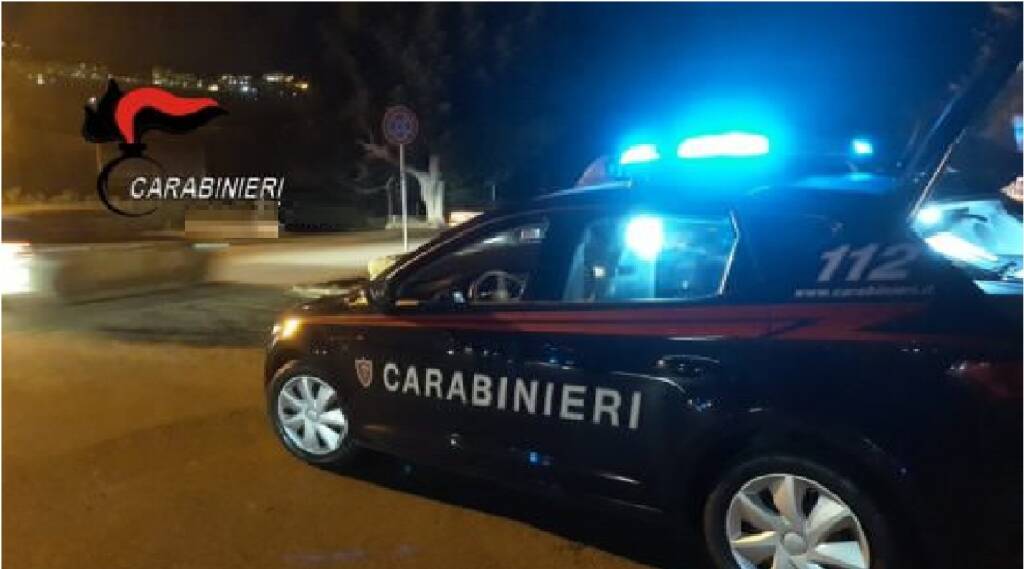 Carabinieri-NOTTE