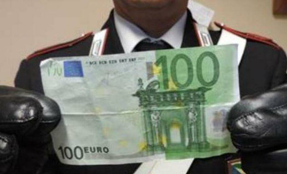 carabinieri 100 euro banconota