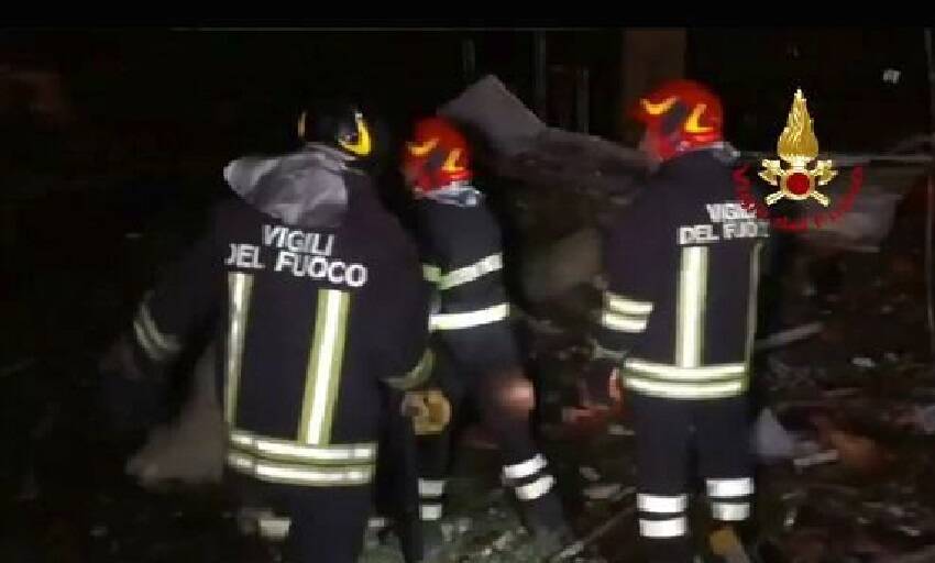 Sicilia/Esplode fabbrica fuochi artificio nel Messinese: 4 morti, 3 feriti