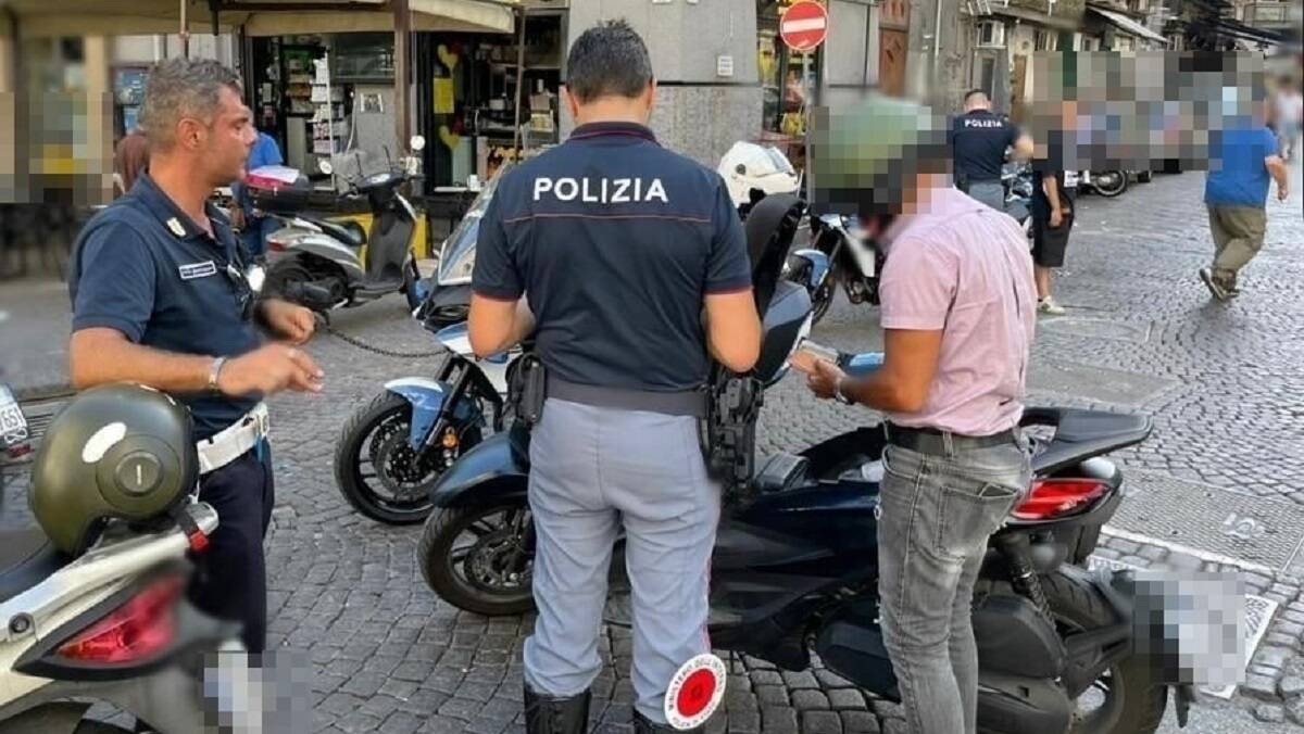 polizia contolli moto