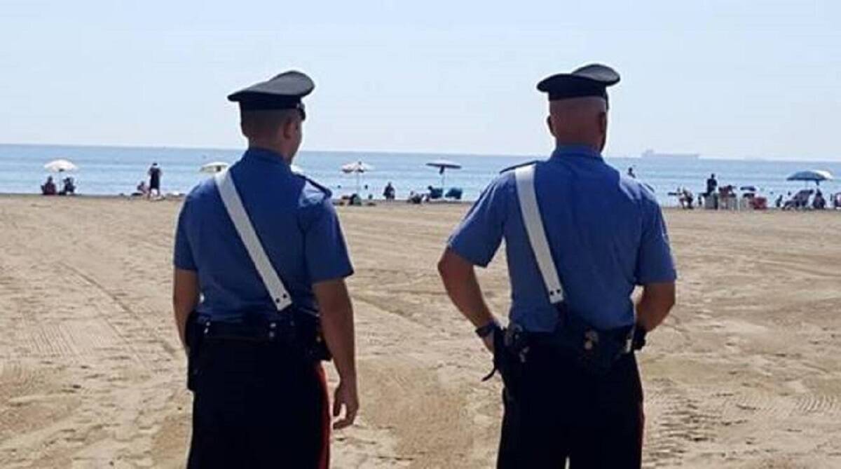 carabinieri-spiaggia